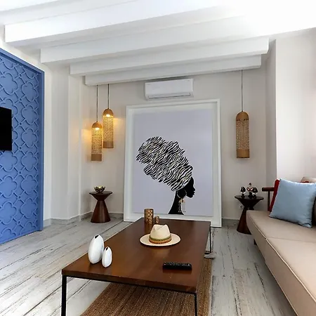 Alpsuites Safran アパート アクヤカ